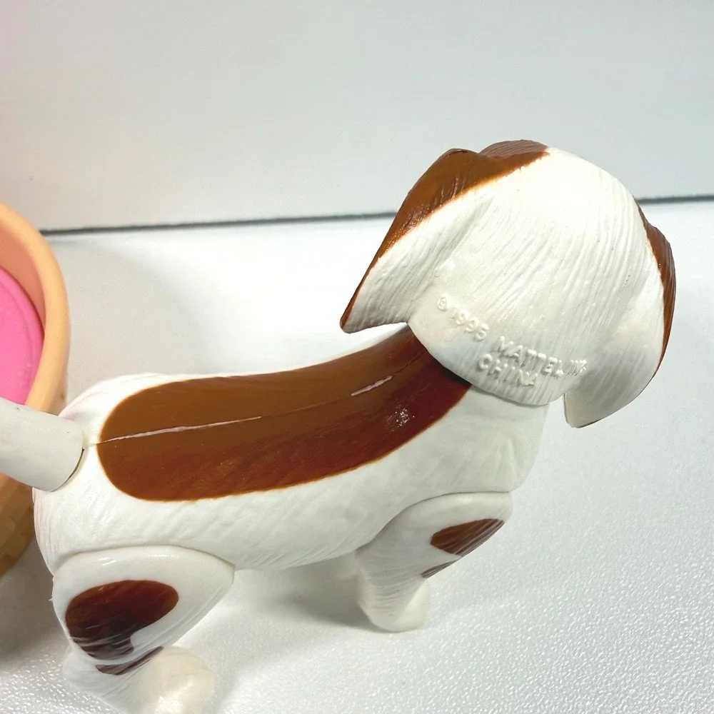 Vintage 1995 Mattel Pet Doctor Barbie Dog Care Play Set Bed Bowls 12 Accessories